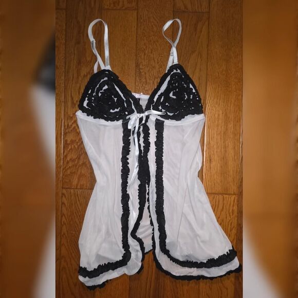 Flora's Follies Black & White Ruffled Sheer Babydoll Lingerie Chemis - Picture 2 of 4